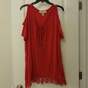 Women's cold shoulder shirt